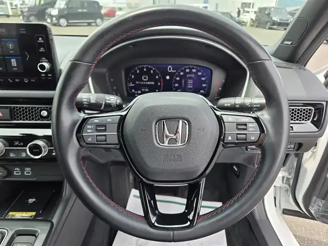 ホンダ シビック EX 鹿児島県 2022(令4)年 3.8万km プラチナホワイトパール ＢＯＳＥプレミアムサウンドシステム　/アダプティブクルーズコントロール　/ＥＴＣ２．０　/ｉＱ充電　/ホンダセンシング　/Ｄ＋Ｎ席パワーシート　/Ｄ＋Ｎ席シートヒーター　/前後ドライブレコーダー　/純正ＨＤＤナビ/Bluetoothオーディオ/フロントワイドビューカメラ/トラフィックジャムアシスト/アダプティブドライビングビーム/レーンキープアシスト/横滑り防止装置/前後コーナーセンサー/エアバッグ(W＋サイド)/カーテンエアバッグ