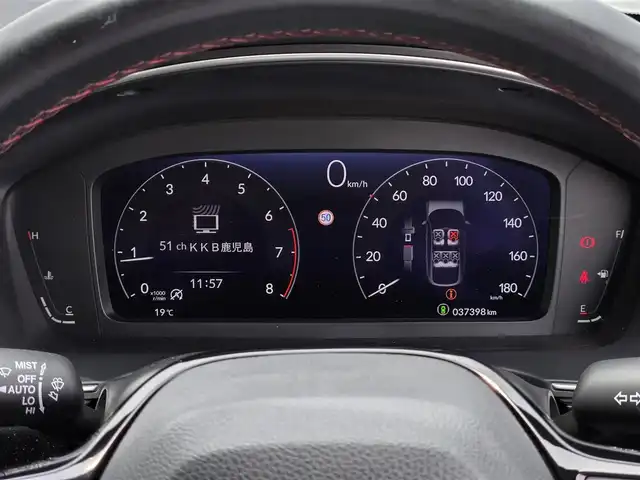 ホンダ シビック EX 鹿児島県 2022(令4)年 3.8万km プラチナホワイトパール ＢＯＳＥプレミアムサウンドシステム　/アダプティブクルーズコントロール　/ＥＴＣ２．０　/ｉＱ充電　/ホンダセンシング　/Ｄ＋Ｎ席パワーシート　/Ｄ＋Ｎ席シートヒーター　/前後ドライブレコーダー　/純正ＨＤＤナビ/Bluetoothオーディオ/フロントワイドビューカメラ/トラフィックジャムアシスト/アダプティブドライビングビーム/レーンキープアシスト/横滑り防止装置/前後コーナーセンサー/エアバッグ(W＋サイド)/カーテンエアバッグ