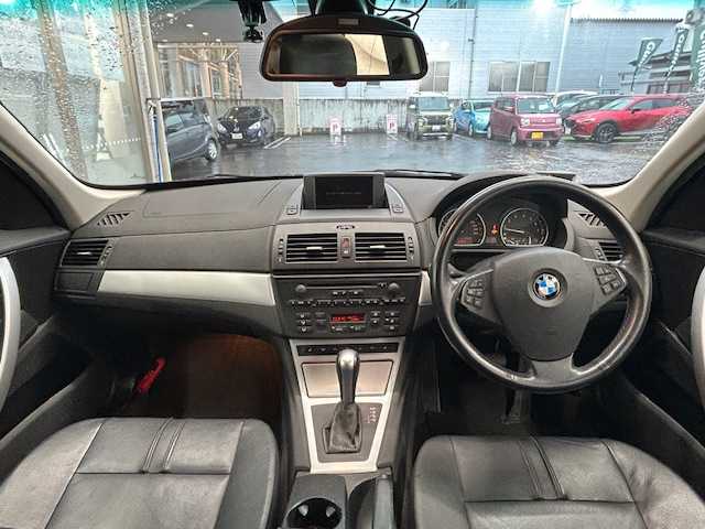 ＢＭＷ Ｘ３ 3．0si 宮城県 2007(平19)年 18.2万km サファイアブラックP ４WD/ワンオーナー/純正ナビ（AM/FM/TV）/サンルーフ/レザーシート/前席シートヒーター/ダウンヒルアシストコントロール/コーナーセンサー/オートライト/ドラレコ/サマータイヤ純正AW（２３５/５０R18）/スタッドレスタイヤ積込社外AW（２３５/５５R17）/保証書/記録簿/取扱説明書