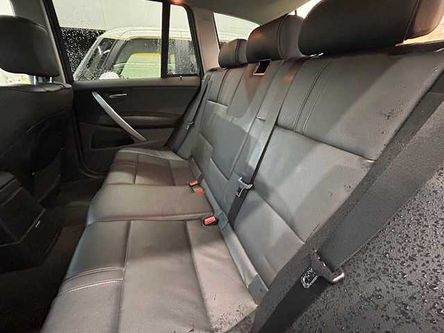 ＢＭＷ Ｘ３ 3．0si 宮城県 2007(平19)年 18.2万km サファイアブラックP ４WD/ワンオーナー/純正ナビ（AM/FM/TV）/サンルーフ/レザーシート/前席シートヒーター/ダウンヒルアシストコントロール/コーナーセンサー/オートライト/ドラレコ/サマータイヤ純正AW（２３５/５０R18）/スタッドレスタイヤ積込社外AW（２３５/５５R17）/保証書/記録簿/取扱説明書