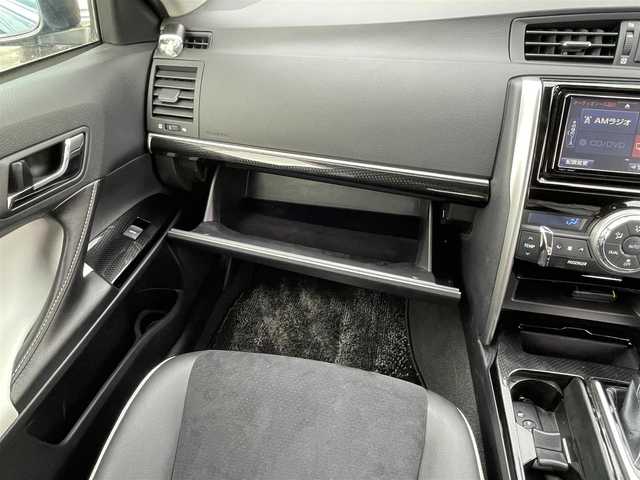 トヨタ マークＸ 350RDS 長野県 2017(平29)年 5.7万km シルバーマイカM ４WD/社外ナビ/・Bluetooth/CD/DVD/TV/バックカメラ/社外ETC/クルーズコントロール追走あり/純正フロアマット/ハーフレザー/前席パワーシート/前席シートヒーター/社外１９インチＡＷ/LEDオートライト/ドアバイザー/保証書/取り扱い説明書