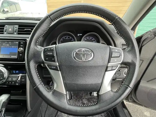 トヨタ マークＸ 350RDS 長野県 2017(平29)年 5.7万km シルバーマイカM ４WD/社外ナビ/・Bluetooth/CD/DVD/TV/バックカメラ/社外ETC/クルーズコントロール追走あり/純正フロアマット/ハーフレザー/前席パワーシート/前席シートヒーター/社外１９インチＡＷ/LEDオートライト/ドアバイザー/保証書/取り扱い説明書
