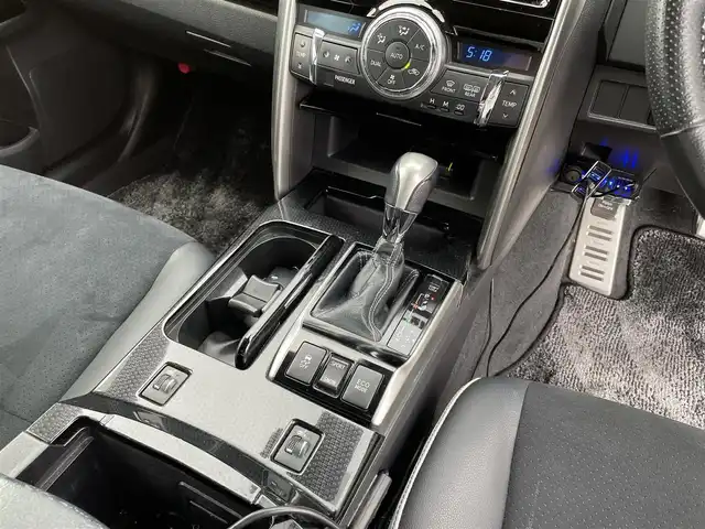 トヨタ マークＸ 350RDS 長野県 2017(平29)年 5.7万km シルバーマイカM ４WD/社外ナビ/・Bluetooth/CD/DVD/TV/バックカメラ/社外ETC/クルーズコントロール追走あり/純正フロアマット/ハーフレザー/前席パワーシート/前席シートヒーター/社外１９インチＡＷ/LEDオートライト/ドアバイザー/保証書/取り扱い説明書