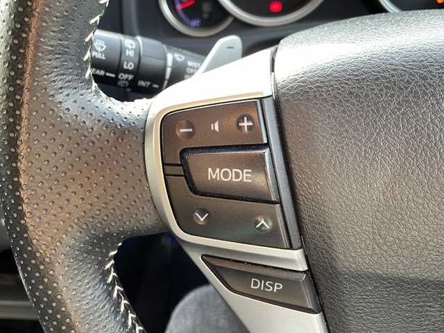 トヨタ マークＸ 350RDS 新潟県 2017(平29)年 5.7万km シルバーマイカM 社外ナビ/・Bluetooth/CD/DVD/TV/バックカメラ/社外ETC/クルーズコントロール追走あり/純正フロアマット/ハーフレザー/前席パワーシート/前席シートヒーター/社外１９インチＡＷ/LEDオートライト/ドアバイザー/保証書/取り扱い説明書