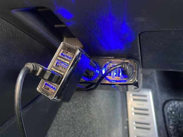 トヨタ マークＸ 350RDS 新潟県 2017(平29)年 5.7万km シルバーマイカM 社外ナビ/・Bluetooth/CD/DVD/TV/バックカメラ/社外ETC/クルーズコントロール追走あり/純正フロアマット/ハーフレザー/前席パワーシート/前席シートヒーター/社外１９インチＡＷ/LEDオートライト/ドアバイザー/保証書/取り扱い説明書