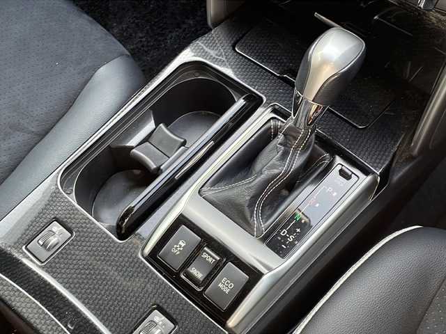 トヨタ マークＸ 350RDS 新潟県 2017(平29)年 5.7万km シルバーマイカM 社外ナビ/・Bluetooth/CD/DVD/TV/バックカメラ/社外ETC/クルーズコントロール追走あり/純正フロアマット/ハーフレザー/前席パワーシート/前席シートヒーター/社外１９インチＡＷ/LEDオートライト/ドアバイザー/保証書/取り扱い説明書