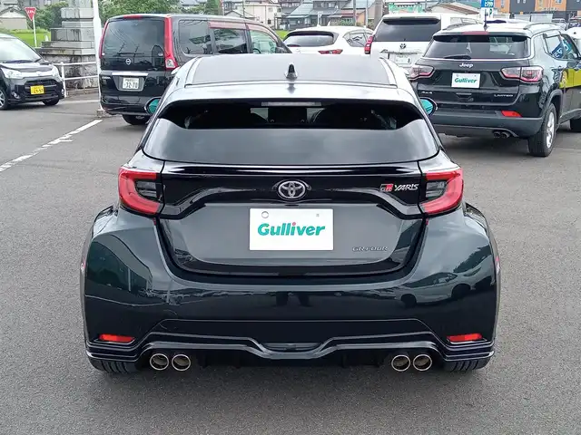 トヨタ ＧＲヤリス RZ ファーストエディション 福井県 2021(令3)年 0.8万km プレシャスブラックパール ワンオーナー車/純正18インチAW/４WD/LEDヘッドライト/Fフォグ/SOSボタン/ビルトインETC/純正メモリナビ/フルセグテレビ/盗難防止装置/横滑り防止装置/アイドリングストップ/ダブル＋サイドエアバッグ/カーテンエアバッグ/純正フロアマット/スマートキー
