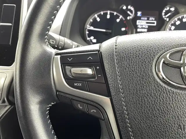 トヨタ ランドクルーザー プラド TX 熊本県 2018(平30)年 6.7万km ホワイトパールクリスタルシャイン ４WD/社外ナビAVIC-RW501（ＣＤ・ＤＶＤ・フルセグ・ＢＴ）/バックカメラ　/社外前方ドライブレコーダー　/ビルトインＥＴＣ　/前後クリアランスソナー　/トヨタセーフティーセンス/・プリクラッシュセーフティ/・レーンディパーチャーアラート/・オートマチックハイビーム/・アダブティブクルーズコントロール/横滑り防止/ダウンヒルアシスト/ルーフレール/革巻きステアリング/純正フロアマット/純正17インチAW/オートライト/LEDヘッドライト/フォグランプ/スマートキー/プッシュスタート
