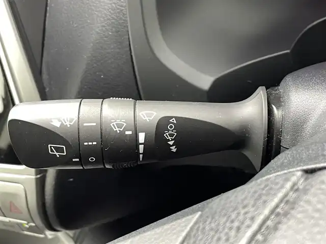 トヨタ ランドクルーザー プラド TX 熊本県 2018(平30)年 6.7万km ホワイトパールクリスタルシャイン ４WD/社外ナビAVIC-RW501（ＣＤ・ＤＶＤ・フルセグ・ＢＴ）/バックカメラ　/社外前方ドライブレコーダー　/ビルトインＥＴＣ　/前後クリアランスソナー　/トヨタセーフティーセンス/・プリクラッシュセーフティ/・レーンディパーチャーアラート/・オートマチックハイビーム/・アダブティブクルーズコントロール/横滑り防止/ダウンヒルアシスト/ルーフレール/革巻きステアリング/純正フロアマット/純正17インチAW/オートライト/LEDヘッドライト/フォグランプ/スマートキー/プッシュスタート