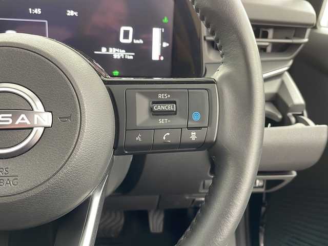日産 ノート X FOUR 道央・札幌 2023(令5)年 1万km スーパーブラック ・４WD /e-POWER/・エマージェンシーブレーキ/・セーフティ・シールド/・プロパイロット/・社外ディスプレイオーディオ/・Bluetooth/HDMI//・AppleCarPlay/AndroidAuto/・アラウンドビュー/バックカメラ/・運転席.助手席シートヒーター/・ステアリングヒーター/・オートハイビーム/・デジタルインナーミラー/・サマータイヤ積み込み/・スマートキー/プッシュスタート