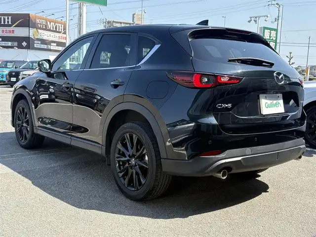 マツダ ＣＸ－５ 20S ブラックトーンED 徳島県 2022(令4)年 3.3万km ジェットブラックマイカ ワンオーナー車/マツダi-アクティブセンス/衝突被害軽減ブレーキ　/クリアランスソナー/純正ナビゲーション/（フルセグ/ラジオ/Bluetooth）/全方位モニター　/ハーフレザーシート　/パワーバックドア　/LEDヘッドライト/フォグランプ/アイドリングストップ/ＥＴＣ　/純正１９インチアルミホイール/社外ドライブレコーダー　/トラクションコントロール　/ＴＣＳ　/電気式パーキングブレーキ/オートホールド/パドルシフト　/ウィンカーミラー/リヤワイパー/革巻きステアリング/運転席パワーシート　/プッシュスタート/スマートキー/純正フロアマット