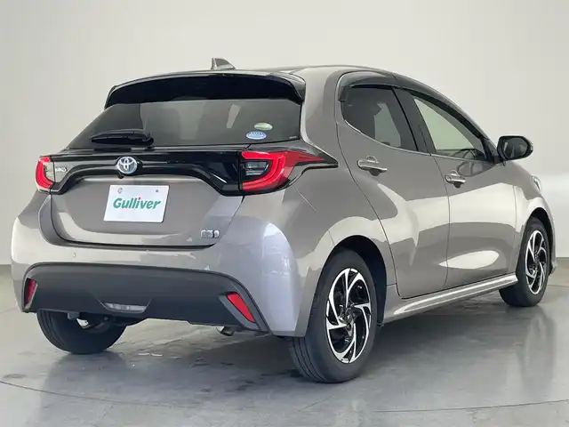 トヨタ ヤリス ハイブリッド Z 愛知県 2020(令2)年 2.6万km アバンギャルドブロンズメタリック 純正ＤＡナビ　フルセグＴＶ　ＢＴ　ミラキャスト　USB　モデリスタ１５インチアルミ　シートヒーター　純正ドラレコ　ＥＴＣ２．０　セーフティセンス　衝突軽減　追従クルコン　バックカメラ　ＬＥＤライト　コーナーセンサー　禁煙車