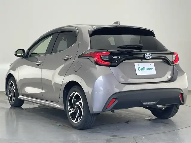 トヨタ ヤリス ハイブリッド Z 愛知県 2020(令2)年 2.6万km アバンギャルドブロンズメタリック 純正ＤＡナビ　フルセグＴＶ　ＢＴ　ミラキャスト　USB　モデリスタ１５インチアルミ　シートヒーター　純正ドラレコ　ＥＴＣ２．０　セーフティセンス　衝突軽減　追従クルコン　バックカメラ　ＬＥＤライト　コーナーセンサー　禁煙車