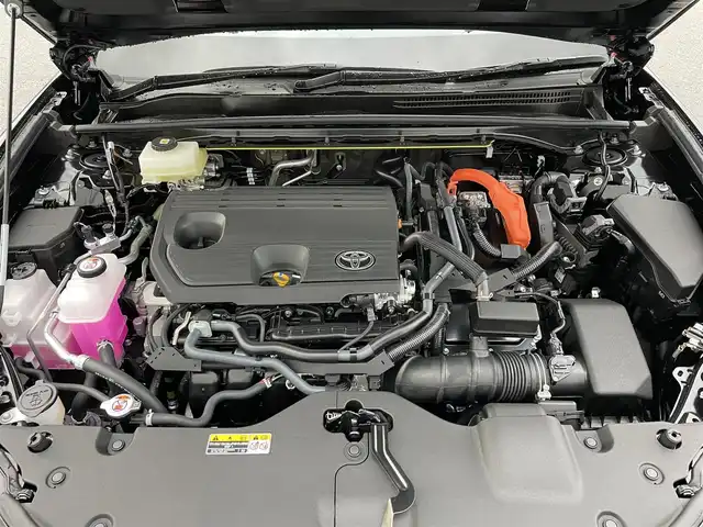 トヨタ クラウン スポーツ Z 滋賀県 2025(令7)年 0.1万km ブラック ワンオーナー/４WD/純正12.3インチHDディスプレイ/・フルセグ/Bluetooth/Apple CarPlay/パノラミックビューモニター/革巻きステアリング/ステアリングリモコン/ビルトインETC2.0/デジタルインナーミラー/メモリーシート/置くだけ充電/黒革シート/前席シートヒーター/前席シートベンチレーション/ハンズフリーパワーバックドア/トヨタチームメイト/・アドバンスドパーク/・アドバンスドドライブ/トヨタセーフティセンス/・プリクラッシュセーフティ/・レーントレーシングアシスト/・レーダークルーズコントロール/・アダプティブハイビームsiステム/・ロードサインアシスト/・発進遅れ告知機能/ブラインドスポットモニター/ヘッドランプウォッシャー/AC１００V/スマートキー/プッシュスタート