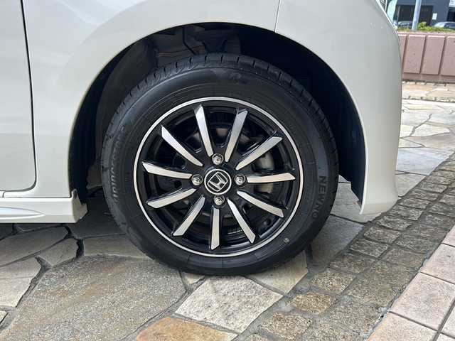ホンダ Ｎ ＷＧＮ カスタム G ターボパッケージ 静岡県 2016(平28)年 1.3万km プレミアムホワイトパールⅡ 純正ナビ/・CD/DVD/・FM/AM/・フルセグTV/・iPod/・SD/・USB/・Bluetooth/主要装備/・バックカメラ/・パドルシフト/・ＥＴＣ/・アイドリングストップ/・オートライト/・ステアリングスイッチ/・ハーフレザー/・シティブレーキアクティブシステム/・１４インチ純正アルミ/・ＨＩＤライト/・サイドカーテンエアバッグ