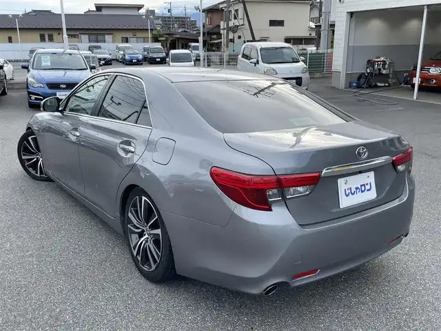 トヨタ マークＸ 250G 山梨県 2013(平25)年 8万km アイスチタニウムマイカメタリック (株)IDOMが運営する【じしゃロン甲府店】の自社ローン専用車両になります。/こちらは現金またはオートローンご利用時の価格です。自社ローンご希望の方は別途その旨お申付け下さい/社外ディスプレイオーディオ（BTオーディオ・USB)/バックモニター/社外18インチアルミホイール/社外足回り（テイン製）/ETC/ドライブレコーダー/スマートキー×２