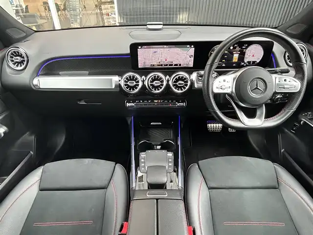 メルセデス・ベンツ ＧＬＢ２００ｄ AMGライン 福岡県 2021(令3)年 5.2万km コスモスブラック レーダーセーフティパッケージ/アダプティブクルーズコントロール/アクティブセーフティブレーキ/ブラインドスポットモニター/レーンキープアシスト/ハーフレザーシート/シートヒーター/純正ナビ/全方位カメラ/フルセグTV/Bluetooth/アンビエントライト　/LEDヘッドライト/オートハイビーム/ステアリングスイッチ/パドルシフト　/パワーバックドア　/純正ドライブレコーダー/純正１９インチアルミホイール　/ETC/取扱説明書/保証書/スペアキー×1