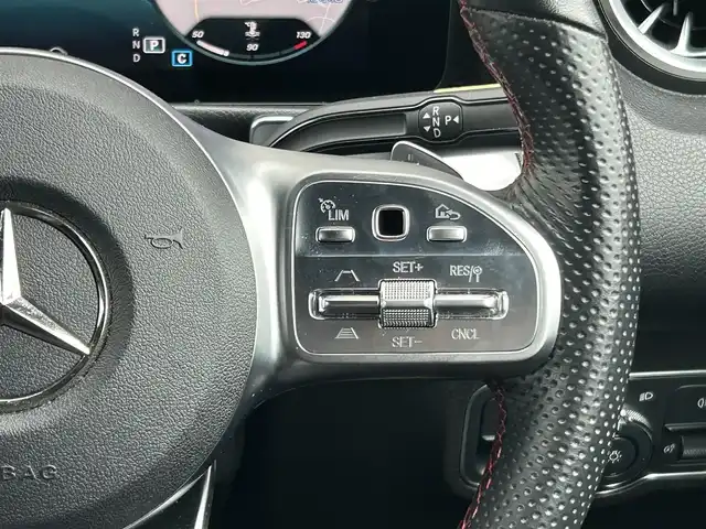 メルセデス・ベンツ ＧＬＢ２００ｄ AMGライン 福岡県 2021(令3)年 5.2万km コスモスブラック レーダーセーフティパッケージ/アダプティブクルーズコントロール/アクティブセーフティブレーキ/ブラインドスポットモニター/レーンキープアシスト/ハーフレザーシート/シートヒーター/純正ナビ/全方位カメラ/フルセグTV/Bluetooth/アンビエントライト　/LEDヘッドライト/オートハイビーム/ステアリングスイッチ/パドルシフト　/パワーバックドア　/純正ドライブレコーダー/純正１９インチアルミホイール　/ETC/取扱説明書/保証書/スペアキー×1