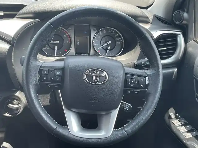 トヨタ ハイラックス Z 愛知県 2022(令4)年 3.5万km スーパーホワイトⅡ ワンオーナー/スマートキー/プッシュスタート/純正SDナビ/（フルセグTV/BT/CD/DVD）/バックカメラ/ETC/純正17インチAW/LDA/PCS/RSA/レーダークルーズコントロール/オートライト/LEDヘッドライト/前後ドライブレコーダー/純正フロアマット/純正ドアバイザー/取説、保証書/スペアキー