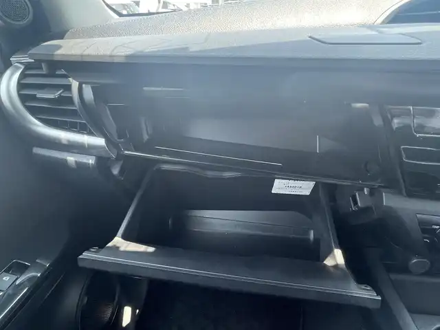 トヨタ ハイラックス Z 愛知県 2022(令4)年 3.5万km スーパーホワイトⅡ ワンオーナー/スマートキー/プッシュスタート/純正SDナビ/（フルセグTV/BT/CD/DVD）/バックカメラ/ETC/純正17インチAW/LDA/PCS/RSA/レーダークルーズコントロール/オートライト/LEDヘッドライト/前後ドライブレコーダー/純正フロアマット/純正ドアバイザー/取説、保証書/スペアキー