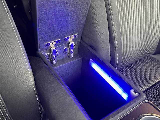 トヨタ ヴォクシー ZS 煌Ⅱ 埼玉県 2020(令2)年 5.2万km ホワイトパールクリスタルシャイン セーフティセンス/フリップダウンモニター/純正10インチナビ/　　CD/DVD/フルセグ/USB/バックカメラ/両側パワースライドドア/クルーズコントロール/LEDヘッドライト/純正16インチアルミホイール/スマートキー2本/プッシュスタート/アイドリングストップ/ETC2.0/禁煙車
