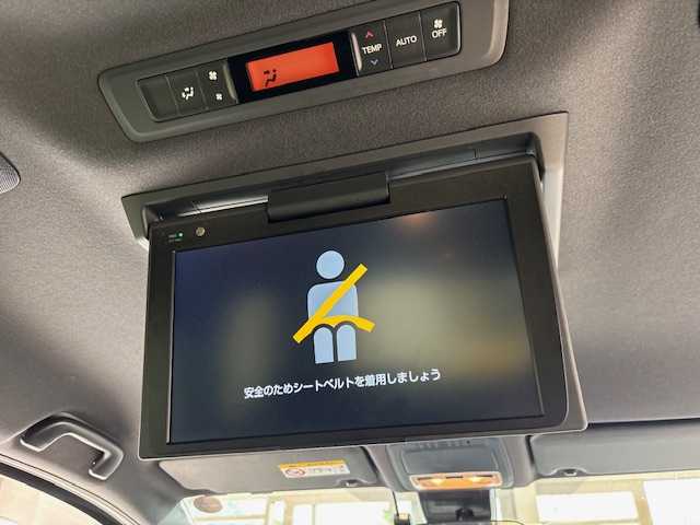 トヨタ ヴォクシー ZS 煌Ⅱ 埼玉県 2020(令2)年 5.2万km ホワイトパールクリスタルシャイン セーフティセンス/フリップダウンモニター/純正10インチナビ/　　CD/DVD/フルセグ/USB/バックカメラ/両側パワースライドドア/クルーズコントロール/LEDヘッドライト/純正16インチアルミホイール/スマートキー2本/プッシュスタート/アイドリングストップ/ETC2.0/禁煙車