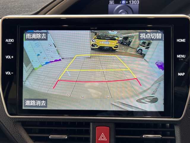 トヨタ ヴォクシー ZS 煌Ⅱ 埼玉県 2020(令2)年 5.2万km ホワイトパールクリスタルシャイン セーフティセンス/フリップダウンモニター/純正10インチナビ/　　CD/DVD/フルセグ/USB/バックカメラ/両側パワースライドドア/クルーズコントロール/LEDヘッドライト/純正16インチアルミホイール/スマートキー2本/プッシュスタート/アイドリングストップ/ETC2.0/禁煙車
