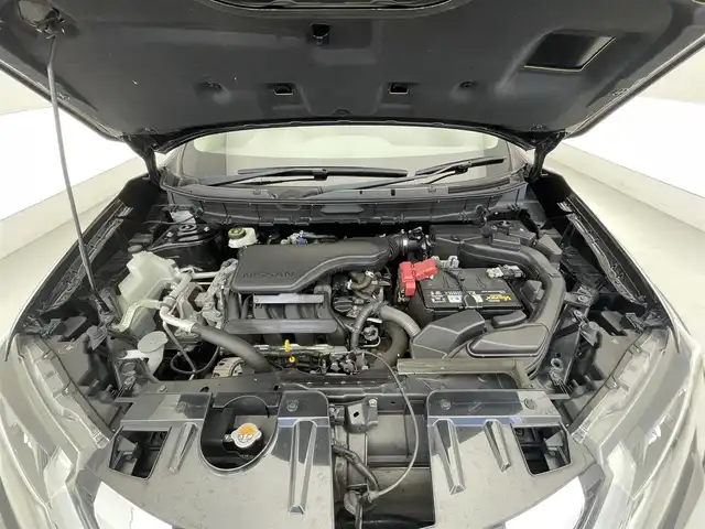 日産 エクストレイル 20X 滋賀県 2017(平29)年 6.3万km ダイヤモンドブラック 純正９インチナビ/・CD・DVD・Bluetooth・フルセグTV・AUX/全方位カメラ/合皮シート/電動リアゲート/ＬＥＤヘッドライト/前後コーナーセンサー/前後ドラレコ/オートライト/オートマチックハイビーム/レーンキープアシスト/衝突軽減/横滑り防止/盗難防止システム/純正18インチAW/ビルトインETC/フルフラットシート/スマートキー