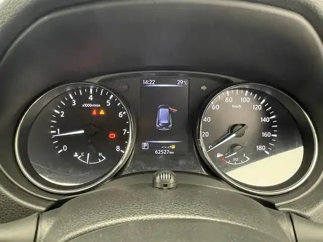 日産 エクストレイル 20X 滋賀県 2017(平29)年 6.3万km ダイヤモンドブラック 純正９インチナビ/・CD・DVD・Bluetooth・フルセグTV・AUX/全方位カメラ/合皮シート/電動リアゲート/ＬＥＤヘッドライト/前後コーナーセンサー/前後ドラレコ/オートライト/オートマチックハイビーム/レーンキープアシスト/衝突軽減/横滑り防止/盗難防止システム/純正18インチAW/ビルトインETC/フルフラットシート/スマートキー