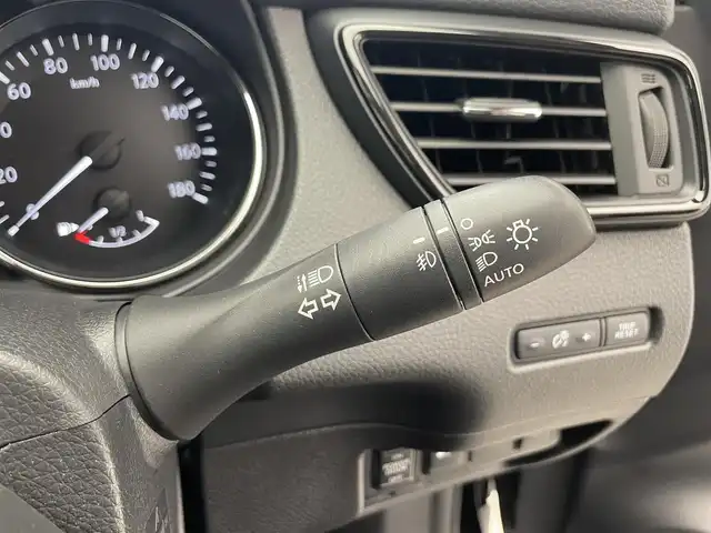 日産 エクストレイル 20X 滋賀県 2017(平29)年 6.3万km ダイヤモンドブラック 純正９インチナビ/・CD・DVD・Bluetooth・フルセグTV・AUX/全方位カメラ/合皮シート/電動リアゲート/ＬＥＤヘッドライト/前後コーナーセンサー/前後ドラレコ/オートライト/オートマチックハイビーム/レーンキープアシスト/衝突軽減/横滑り防止/盗難防止システム/純正18インチAW/ビルトインETC/フルフラットシート/スマートキー
