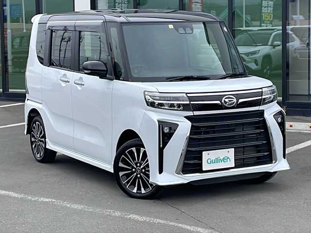 ダイハツ タント カスタム RS 道東・釧路十勝 2023(令5)年 0.8万km ブラックマイカメタリック/シャイニングホワイトパール ・４WD/・純正10インチナビ/（CD・DVD・AM・FM・SD・フルセグ）/・全方位モニター/・両側パワースライドドア/・純正アルミホイール/・コーナーセンサー前後/・衝突被害軽減ブレーキ/・レーンキープアシスト/・LEDヘッドライト/・ハーフレザーシート/・前席シートヒーター/・オートライト/・オートマチックハイビーム/・ステアリングスイッチ/・ドアバイザー/・リアサンシェード/・スマートキー/・プッシュスタート/・純正フロアマット