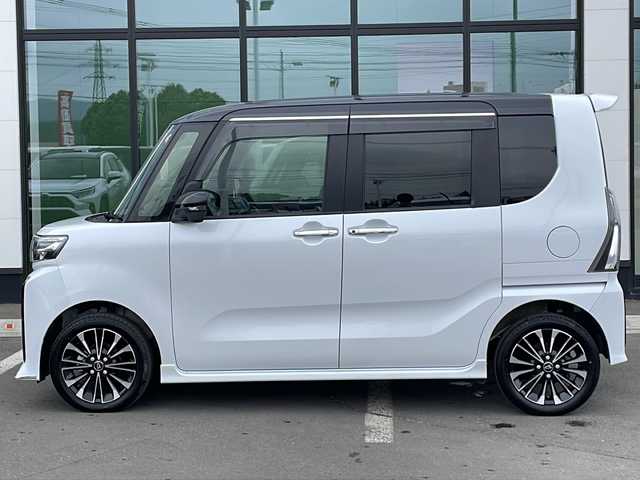 ダイハツ タント カスタム RS 道東・釧路十勝 2023(令5)年 0.8万km ブラックマイカメタリック/シャイニングホワイトパール ・４WD/・純正10インチナビ/（CD・DVD・AM・FM・SD・フルセグ）/・全方位モニター/・両側パワースライドドア/・純正アルミホイール/・コーナーセンサー前後/・衝突被害軽減ブレーキ/・レーンキープアシスト/・LEDヘッドライト/・ハーフレザーシート/・前席シートヒーター/・オートライト/・オートマチックハイビーム/・ステアリングスイッチ/・ドアバイザー/・リアサンシェード/・スマートキー/・プッシュスタート/・純正フロアマット