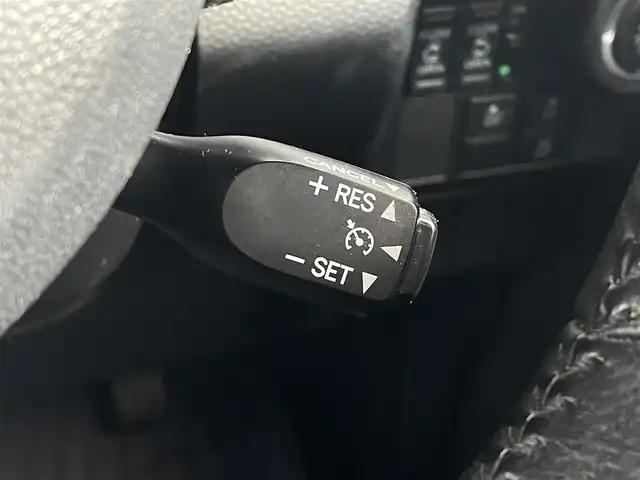 トヨタ ルーミー カスタムG－T 愛知県 2017(平29)年 10.7万km ブラックマイカメタリック (株)IDOMが運営する【じしゃロン名古屋鳴海店】の自社ローン専用車両になりますこちらは現金またはオートローンご利用時の価格です。自社ローンご希望の方は別途その旨お申付け下さい社外メモリナビ/フルセグ CD DVD BT MSV/両側パワスラ/バックカメラ/ビルトインETC/LEDヘッドライト/LEDフォグ/クルコン/PCS/クリアランスソナー/純正15インチAW/純正バイザー/社外マット/MOPスペアタイヤ/スペアキー/取説/保証書