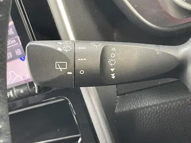 トヨタ ルーミー カスタムG－T 愛知県 2017(平29)年 10.7万km ブラックマイカメタリック (株)IDOMが運営する【じしゃロン名古屋鳴海店】の自社ローン専用車両になりますこちらは現金またはオートローンご利用時の価格です。自社ローンご希望の方は別途その旨お申付け下さい社外メモリナビ/フルセグ CD DVD BT MSV/両側パワスラ/バックカメラ/ビルトインETC/LEDヘッドライト/LEDフォグ/クルコン/PCS/クリアランスソナー/純正15インチAW/純正バイザー/社外マット/MOPスペアタイヤ/スペアキー/取説/保証書