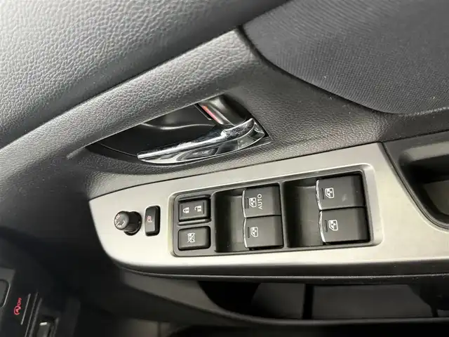 スバル インプレッサ ＸＶ 2．0i－L アイサイト 愛知県 2015(平27)年 3.8万km ベージュ アイサイト/レーダークルーズコントロール/社外SDナビ/・フルセグTV/・Bluetooth/バックカメラ/革巻きステアリング/パドルシフト/ETC/パワーシート/ドライブレコーダー/USB