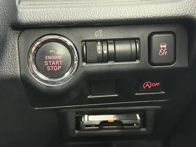 スバル インプレッサ ＸＶ 2．0i－L アイサイト 愛知県 2015(平27)年 3.8万km ベージュ アイサイト/レーダークルーズコントロール/社外SDナビ/・フルセグTV/・Bluetooth/バックカメラ/革巻きステアリング/パドルシフト/ETC/パワーシート/ドライブレコーダー/USB