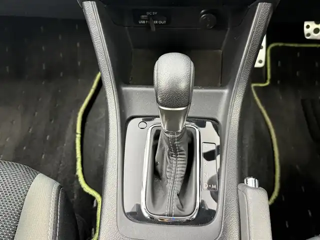 スバル インプレッサ ＸＶ 2．0i－L アイサイト 愛知県 2015(平27)年 3.8万km ベージュ アイサイト/レーダークルーズコントロール/社外SDナビ/・フルセグTV/・Bluetooth/バックカメラ/革巻きステアリング/パドルシフト/ETC/パワーシート/ドライブレコーダー/USB