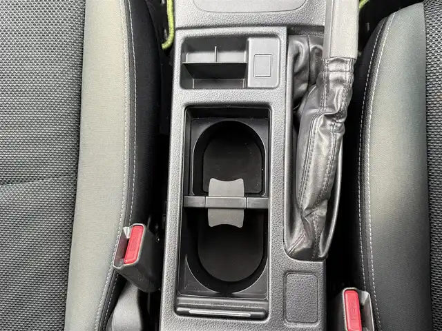 スバル インプレッサ ＸＶ 2．0i－L アイサイト 愛知県 2015(平27)年 3.8万km ベージュ アイサイト/レーダークルーズコントロール/社外SDナビ/・フルセグTV/・Bluetooth/バックカメラ/革巻きステアリング/パドルシフト/ETC/パワーシート/ドライブレコーダー/USB