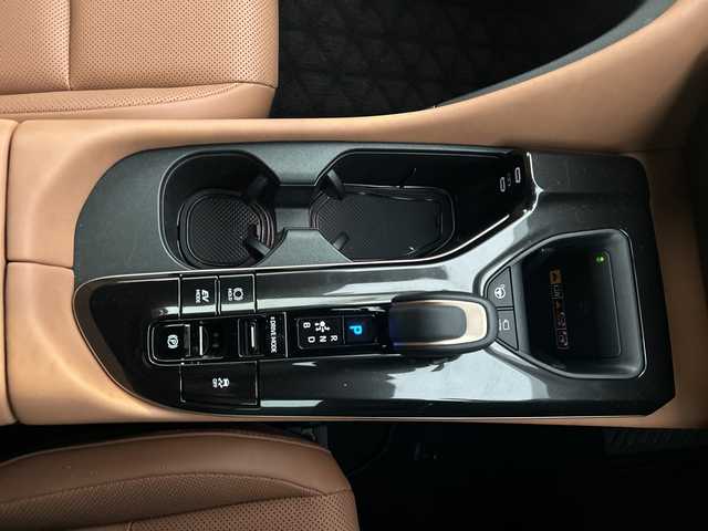 トヨタ クラウン スポーツ Z 鹿児島県 2024(令6)年 1.5万km ブラック 4WD/トヨタセーフティセンス/純正ディスプレイオーディオ/　　BT/フルセグ/アラウンドビューモニター/電動リアゲート/レーダークルーズコントロール/LEDオートライト/シートメモリー/シートヒーター/エアシート/純正21インチアルミホイール/ステアリングスイッチ/アイドリングストップ/ワイヤレス充電/Apple CarPlay/ヘッドライトウォッシャー/オートブレーキホールド/スマートキー/ETC2.0