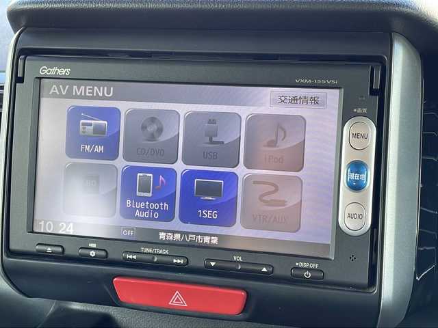 ホンダ Ｎ ＢＯＸ カスタム ターボ SSパッケージ 青森県 2014(平26)年 10.3万km プレミアムホワイトパール 4WD・ターボ/純正メモリナビ・ワンセグTV/CD・DVD・Bluetooth・SD/バックカメラ/前席シートヒーター/あんしんパッケージ/両側パワースライドドア/衝突軽減ブレーキ/クルーズコントロール/純正ETC/前後ドライブレコーダー/革調シートカバー/HIDヘッドライト/フォグランプ/純正15インチアルミ/スマートキー/プッシュスタート