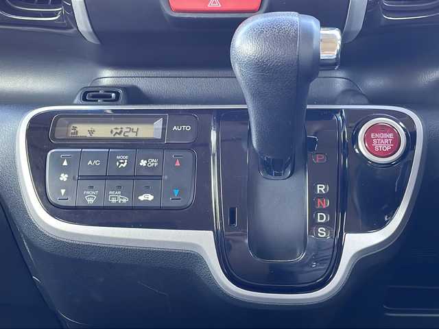 ホンダ Ｎ ＢＯＸ カスタム ターボ SSパッケージ 青森県 2014(平26)年 10.3万km プレミアムホワイトパール 4WD・ターボ/純正メモリナビ・ワンセグTV/CD・DVD・Bluetooth・SD/バックカメラ/前席シートヒーター/あんしんパッケージ/両側パワースライドドア/衝突軽減ブレーキ/クルーズコントロール/純正ETC/前後ドライブレコーダー/革調シートカバー/HIDヘッドライト/フォグランプ/純正15インチアルミ/スマートキー/プッシュスタート