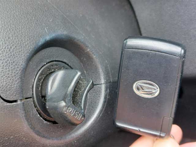 ダイハツ ミラ ココア プラスX 東京都 2012(平24)年 5.6万km ミストブルーマイカメタリック /純正SDナビ//ワンセグTV//ヘッドライトレベライザー//前後ドライブレコーダー//ルーフレール//フロアマット//ドアバイザー