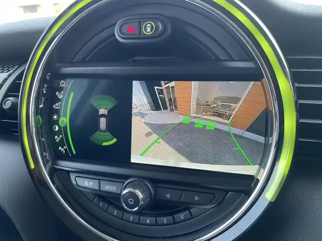 ＭＩＮＩ ミニ クーパー S 栃木県 2019(平31)年 3.8万km ホワイト・シルバー インテリジェントセーフティ/コンフォートアクセス/アダプティブクルーズコントロール/ナビ/社外フルセグTV/＊リモコンあり/社外DVDプレイヤー/＊リモコンあり/バックカメラ/ミラーETC/パークディスタンスコントロール/シートヒーター /LEDヘッドライト/オートライト/ドライブレコーダー/アンビエントライト /ディスプレイリング