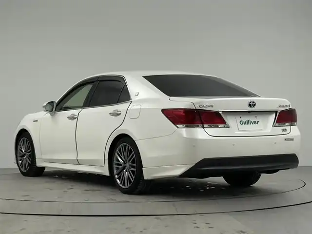 トヨタ クラウン ハイブリッド アスリートS 熊本県 2014(平26)年 7.1万km ホワイトパールクリスタルシャイン 純正ナビ（ＣＤ・ＤＶＤ・フルセグ・ＢＴ・ＨＤＤ・USB）/バックカメラ　/ビルトインＥＴＣ　/後ろのみコーナーセンサー　/レーダークルーズコントロール　/前席シートヒーター　/前席エアーシート　/前席パワーシート/ステアリングヒーター/プリクラッシュセーフティ/横滑り防止/パワーバックドア/ドアバイザー/純正フロアゴムマット/純正１８インチAW/オートライト/LEDヘッドライト/フォグライト/スマートキー/プッシュスタート/スペアキー1本/保証書/取扱説明書