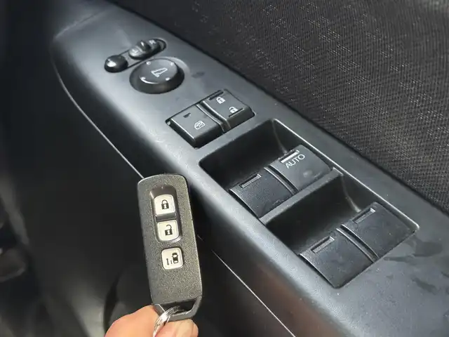 ホンダ Ｎ ＢＯＸ カスタム G Lパッケージ 青森県 2013(平25)年 10万km クリスタルブラックパール 4WD/ワンオーナー/純正メモリナビ/CD/USB/SD/バックカメラ/片側パワースライドドア/前後ドライブレコーダー/ETC/HIDヘッドライト/オートライト/フォグランプ/純正14インチアルミ/スマートキー/プッシュスタート