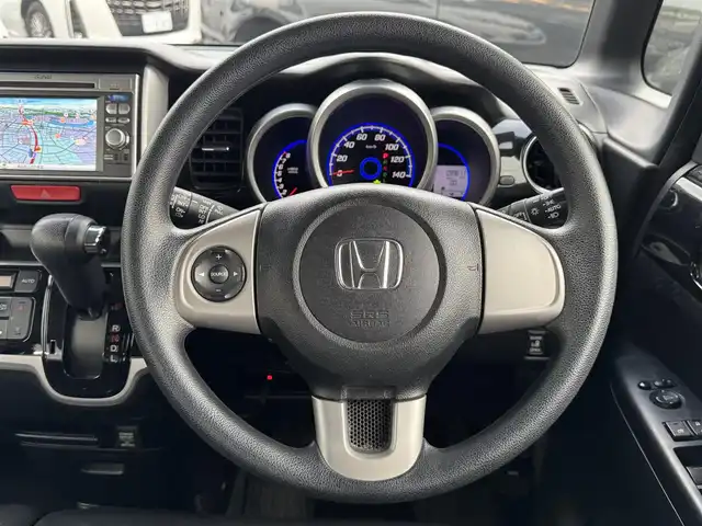 ホンダ Ｎ ＢＯＸ カスタム G Lパッケージ 青森県 2013(平25)年 10万km クリスタルブラックパール 4WD/ワンオーナー/純正メモリナビ/CD/USB/SD/バックカメラ/片側パワースライドドア/前後ドライブレコーダー/ETC/HIDヘッドライト/オートライト/フォグランプ/純正14インチアルミ/スマートキー/プッシュスタート