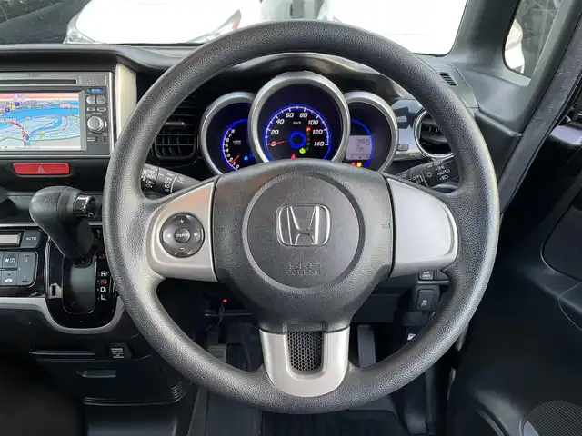 ホンダ Ｎ ＢＯＸ カスタム G Lパッケージ 和歌山県 2013(平25)年 10万km クリスタルブラックパール (株)IDOMが運営する【じしゃロン和歌山店】の自社ローン対象車両になります。こちらは現金ご利用時の価格です。/自社ローンご希望の方は別途その旨お申付け下さい。/4WD/ワンオーナー/純正メモリナビ/CD/USB/SD/バックカメラ/片側パワースライドドア/前後ドライブレコーダー/ETC/HIDヘッドライト/オートライト/フォグランプ/純正14インチアルミ/スマートキー/プッシュスタート