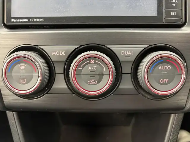 スバル インプレッサ ＸＶ 2．0i－L アイサイト 愛知県 2014(平26)年 5.4万km クリスタルブラックシリカ 純正ナビ（フルセグTV・Bluetooth・ラジオ）/アイサイト/　・アダプティブクルーズコントロール/　・衝突軽減ブレーキ/　・車線逸脱警報/　・誤発進抑制機能/ETC/前席パワーシート/レーンキープアシスト/盗難防止装置/パドルシフト/オートエアコン/オートライト/純正フロアマット/純正アルミホイール/電動格納ミラー/スペアキー