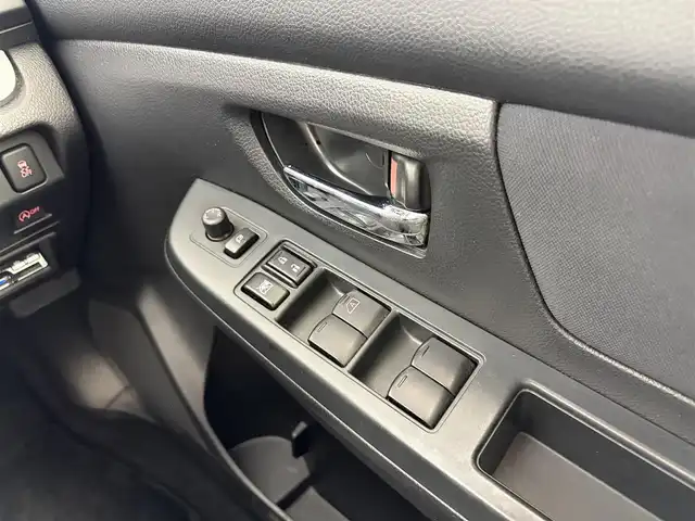 スバル インプレッサ ＸＶ 2．0i－L アイサイト 愛知県 2014(平26)年 5.4万km クリスタルブラックシリカ 純正ナビ（フルセグTV・Bluetooth・ラジオ）/アイサイト/　・アダプティブクルーズコントロール/　・衝突軽減ブレーキ/　・車線逸脱警報/　・誤発進抑制機能/ETC/前席パワーシート/レーンキープアシスト/盗難防止装置/パドルシフト/オートエアコン/オートライト/純正フロアマット/純正アルミホイール/電動格納ミラー/スペアキー