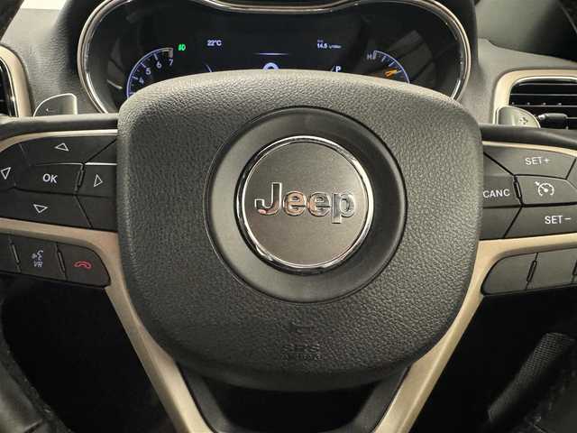 クライスラー・ジープ ジープ グランドチェロキー ラレード 熊本県 2017(平29)年 4.1万km 黒 純正ナビ（Bluetooth、USB、AUX、地デジ）/バックカメラ/パワーシート/純正18インチアルミホイール/HIDヘッドライト/LEDフォグ/ETC/プッシュスタート